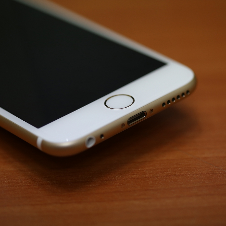 apple-iphone-6-hands-on-pic8.jpg