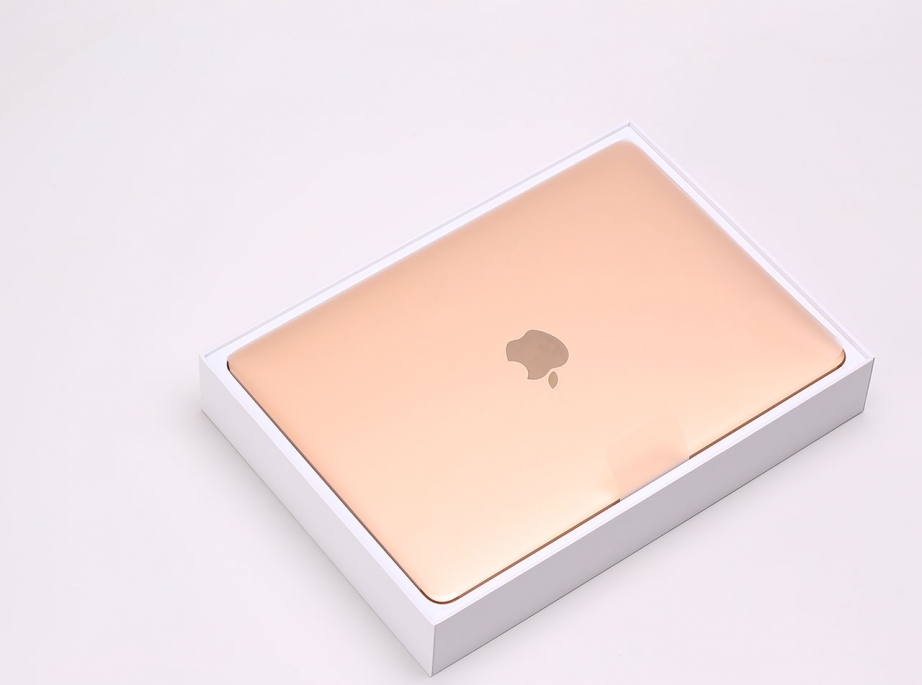 apple-macbook-2016-unboxing-pic2.jpg