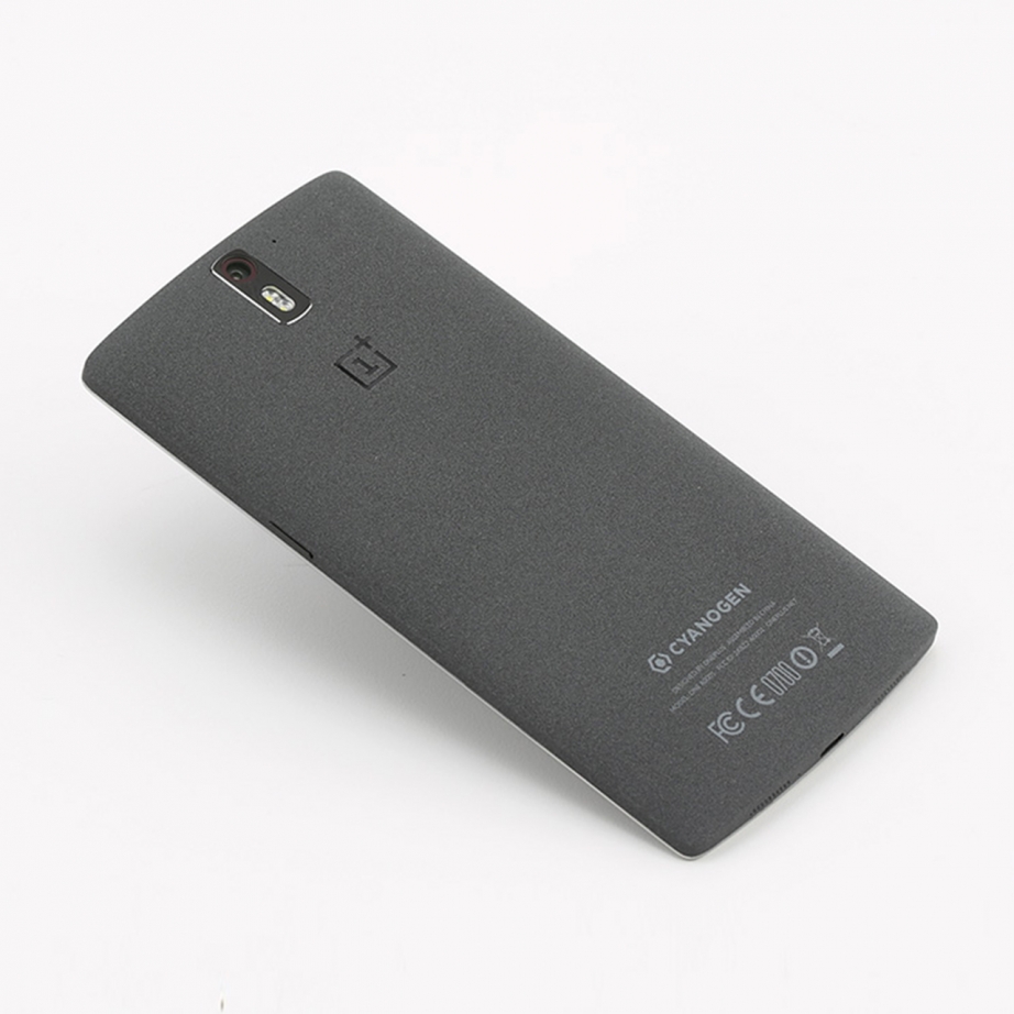 oneplus-one-unboxing-pic9.jpg