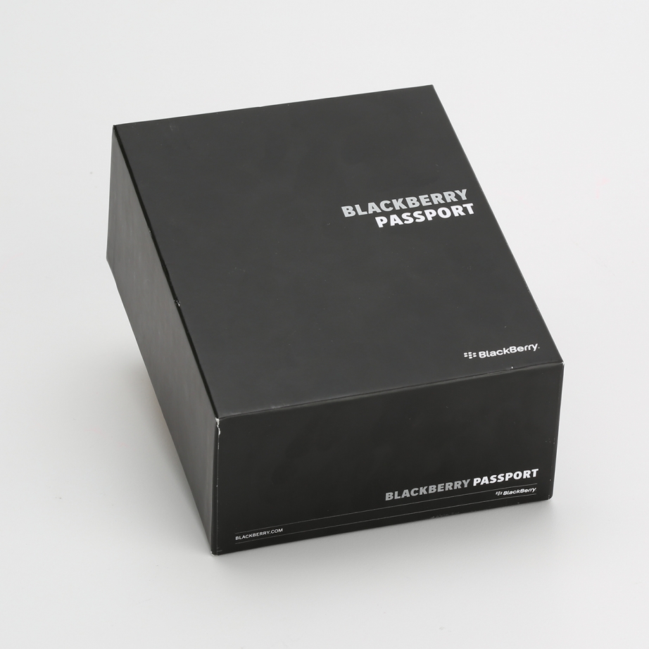 blackberry-passport-unboxing-pic1.jpg