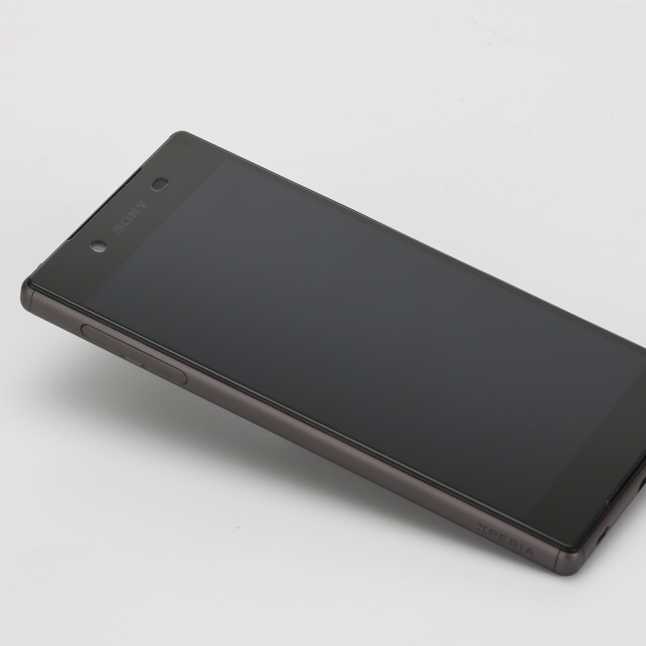 sony-xperia-z5-unboxing-pic4.jpg