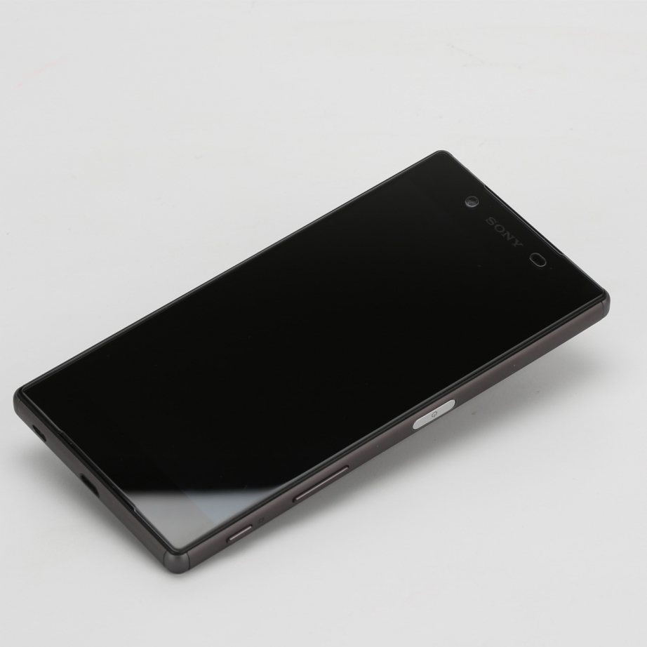 sony-xperia-z5-unboxing-pic3.jpg