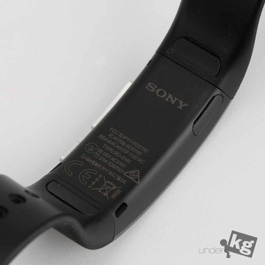 sony-smartband-talk-review-pic3.jpg