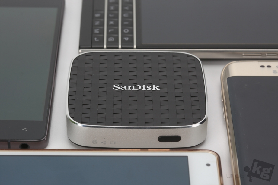 sandisk-wireless-media-drive-pic19.jpg