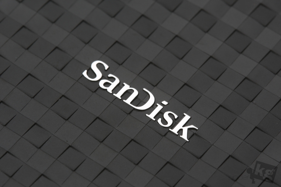 sandisk-wireless-media-drive-pic11.jpg