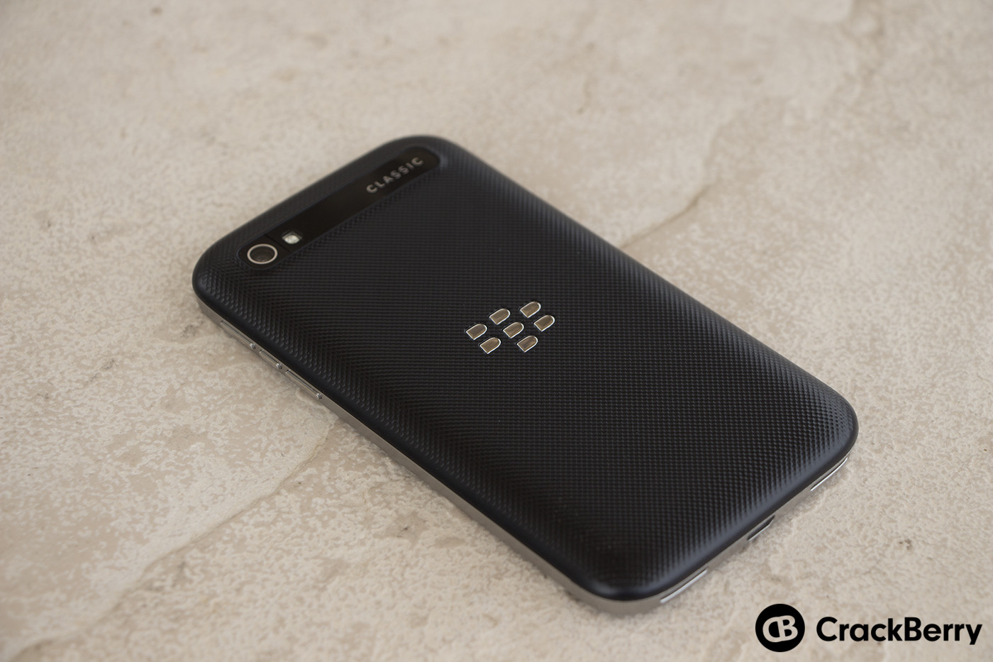BlackBerry-Classic-Device-Back-Turned.jpg