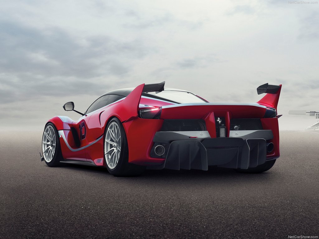 Ferrari-FXX_K_2015_1024x768_wallpaper_05[1].jpg