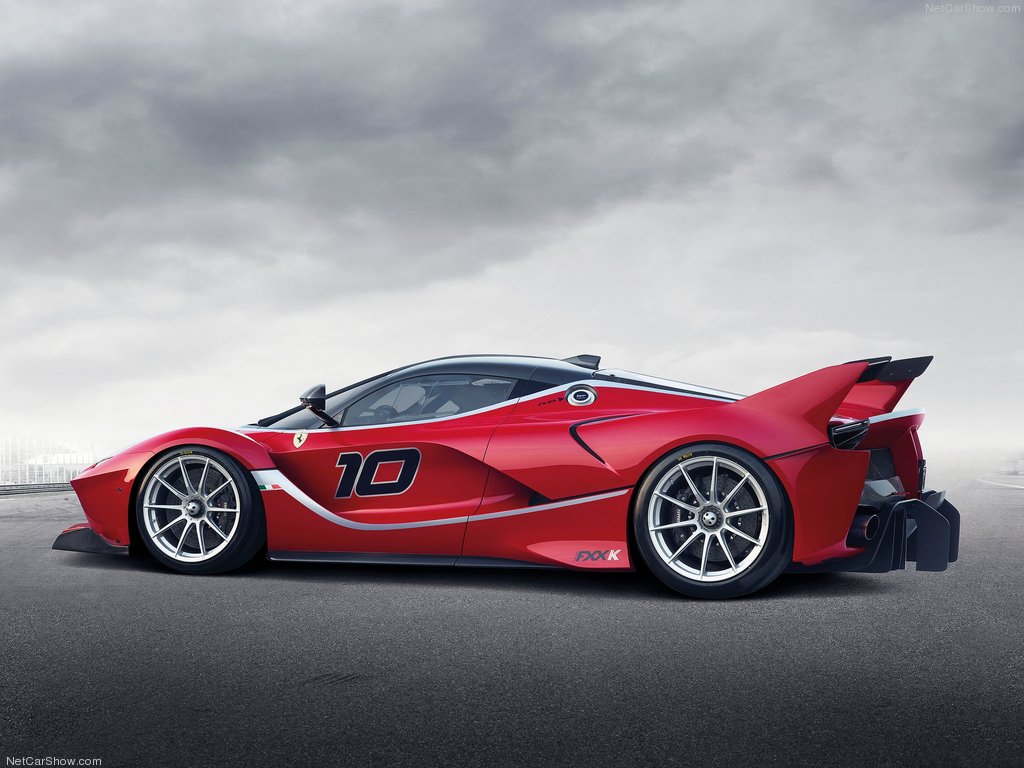 Ferrari-FXX_K_2015_1024x768_wallpaper_04[1].jpg