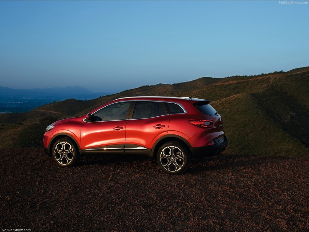 Renault-Kadjar_2016_1024x768_wallpaper_09[1].jpg