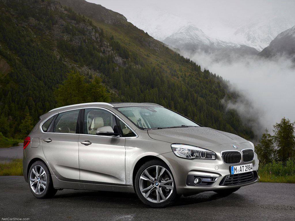 BMW-2-Series_Active_Tourer_2015_1024x768_wallpaper_07[1].jpg