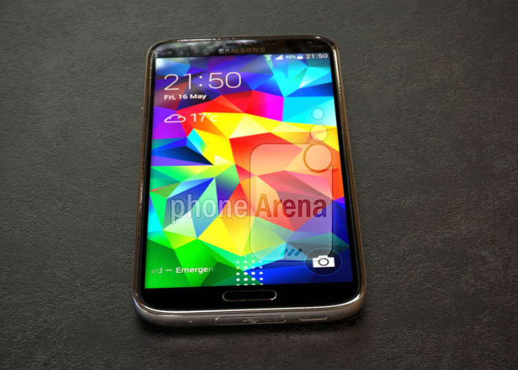 Leaked-pictures-of-the-Samsung-Galaxy-S5-Prime (1).jpg