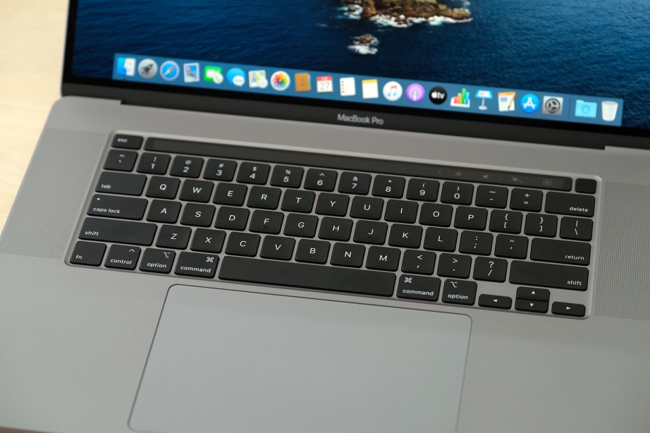 apple-macbook-pro-16-inch-2019-unboxing-pic6.jpg