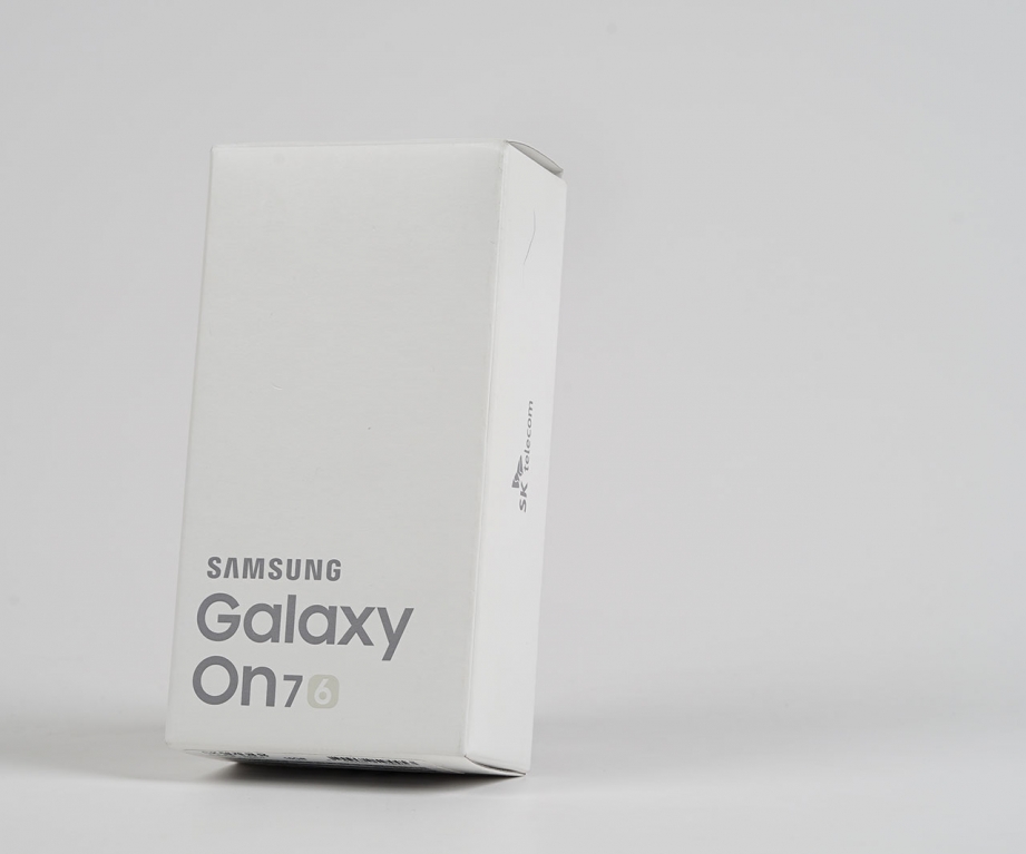 samsung-galaxy-on7-2016-unboxing-pic1.jpg