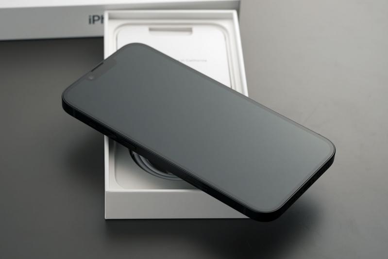 apple-iphone-14-plus-14-pro-max-unboxing-pic3.jpg