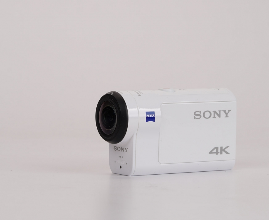 sony-fdr-x3000-unboxing-pic3.jpg
