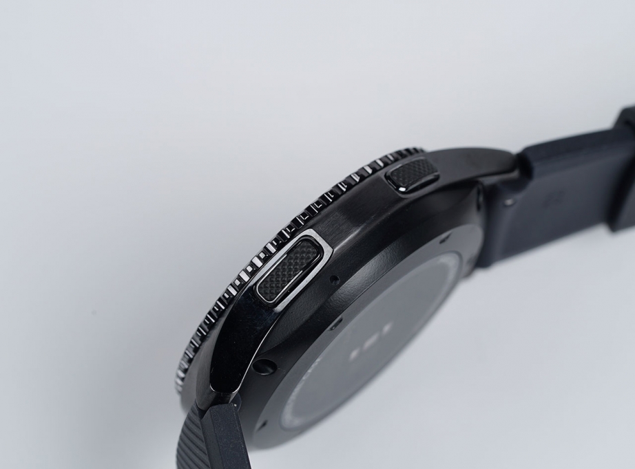 samsung-gear-s3-frontier-unboxing-pic6.jpg