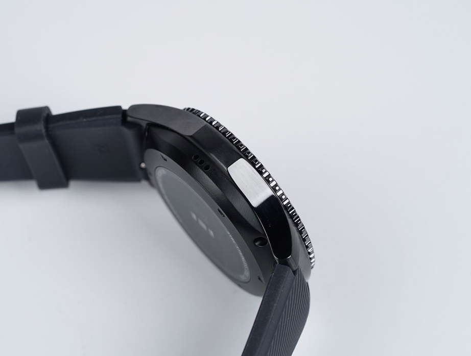 samsung-gear-s3-frontier-unboxing-pic7.jpg