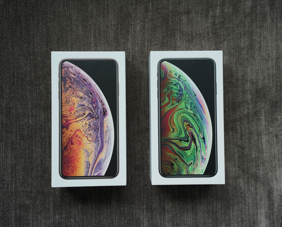 apple-iphone-xs-max-unboxing-pic1.jpg