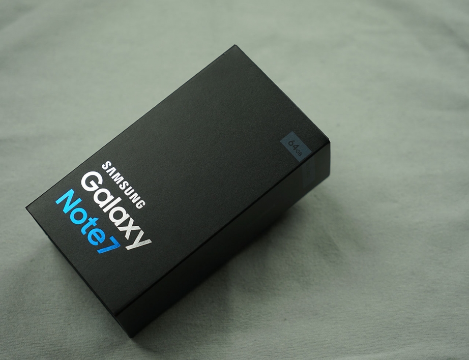samsung-galaxy-note7-unboxing-pic1.jpg