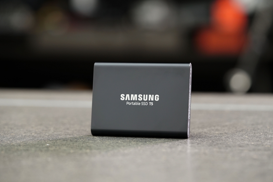 samsung-portable-ssd-t5-unboxing-pic6.jpg