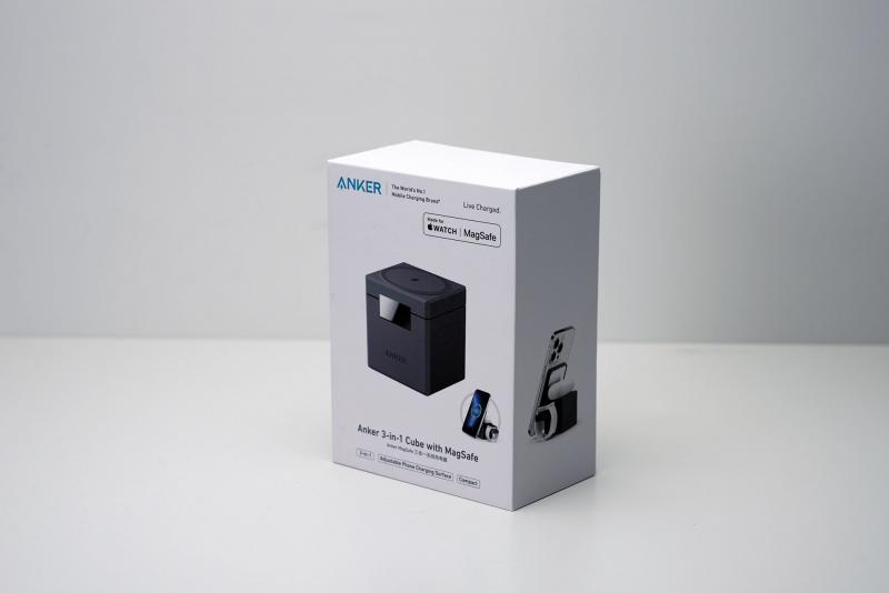 anker-3-in-1-cube-magsafe-charger-unboxing-pic7.jpg
