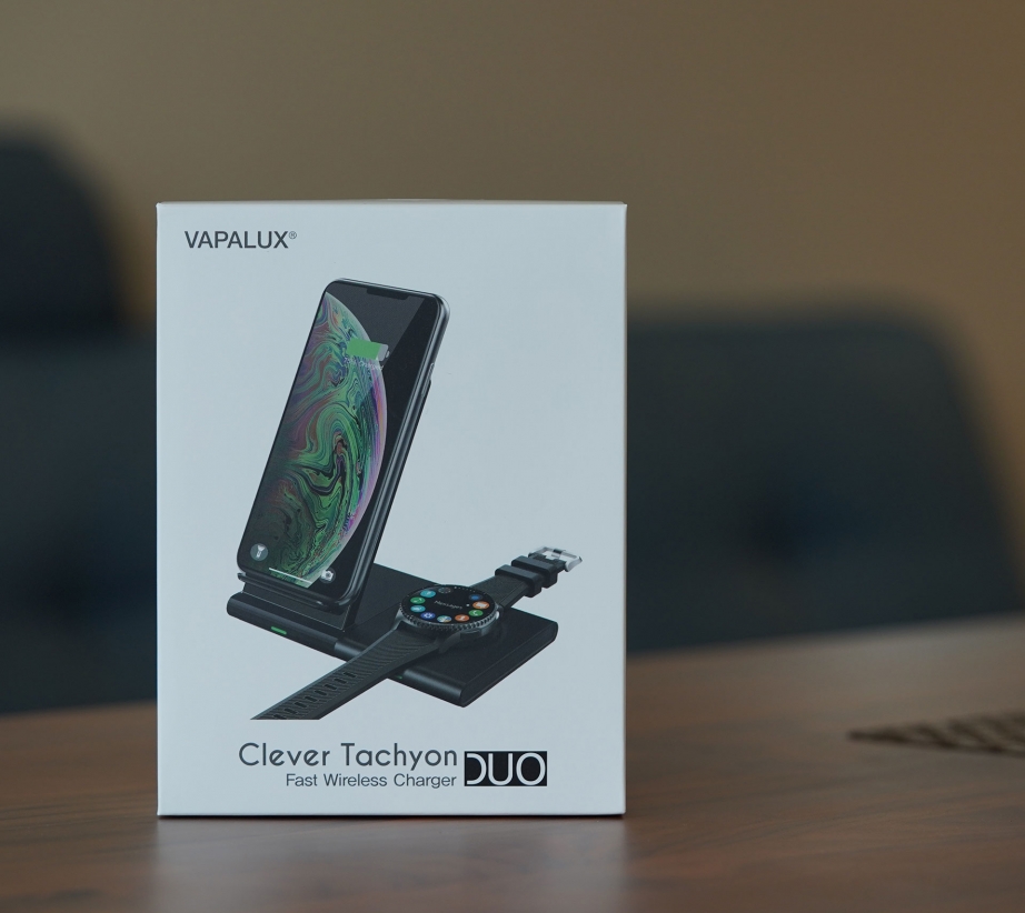 vapalux-clever-tachyon-fast-wireless-charger-duo-unboxing-pic1.jpg