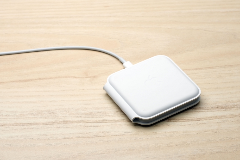 apple-magsafe-duo-charger-unboxing-pic13.jpg