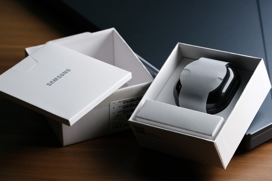 samsung-galaxy-buds-live-unboxing-pic8.jpg