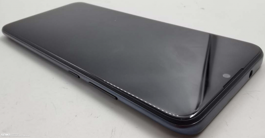 zte-blade-a51-pictures-and-battery-capacity-leaked-by-fcc-67.png