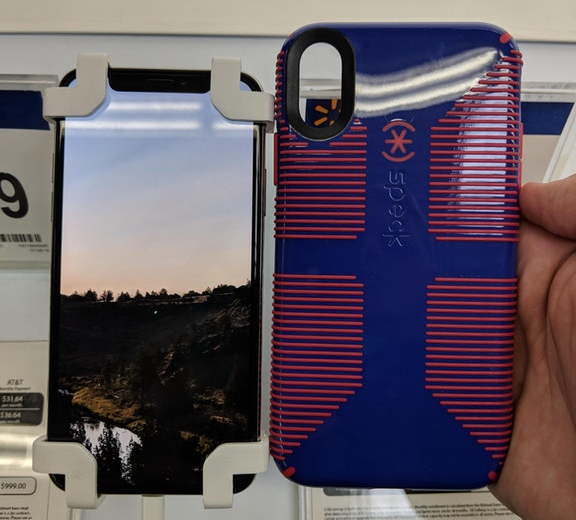 iPhone-X-vs.-6.1-inch-iPhone-9-case.jpg
