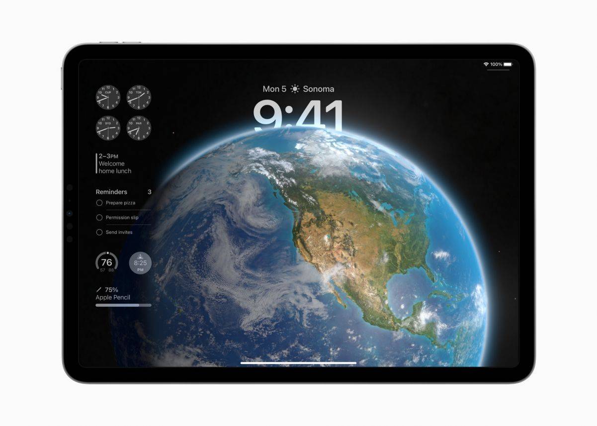Apple-WWDC23-iPadOS-17-Lock-Screen-Earth-with-widgets-230605_big.jpg.large_2x.jpg