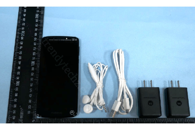 Moto-G6-Play-shown-in-live-pictures-by-regulatory-agency.jpg