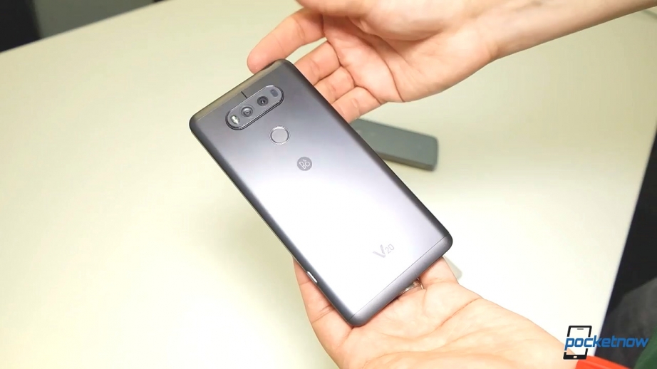LG V20 First Look_ The MONSTER Multimedia Smartphone Returns! - YouTube [720p].mp4_20160907_102543.820.jpg