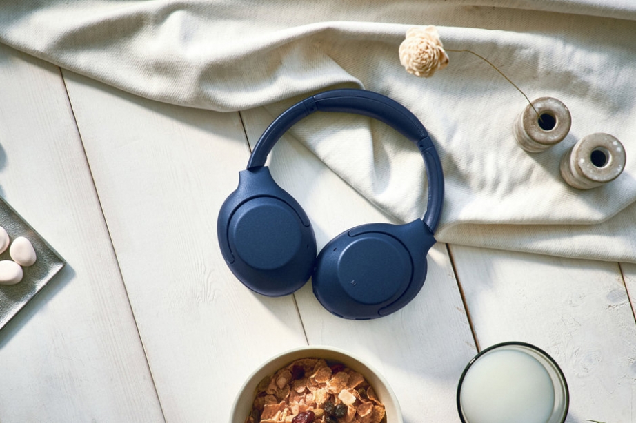 Sony-launches-cheaper-noise-canceling-wireless-headphones-with-extra-bass.jpg