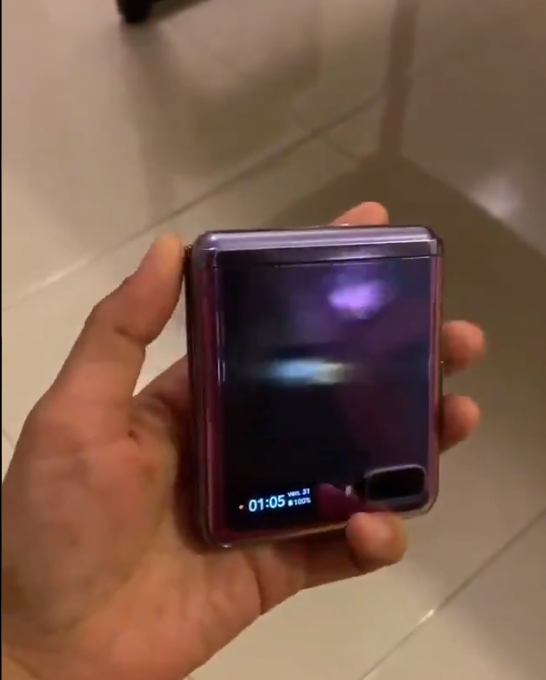 2020-02-03 15_31_42-Video shows that the Samsung Galaxy Z Flip does that one thing you really want i.png