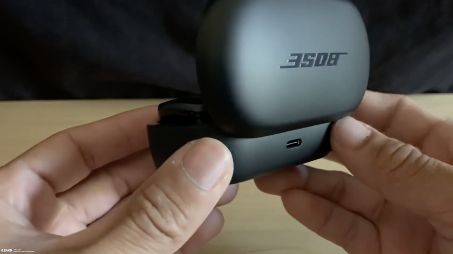 bose-earbuds-700-unboxing-video-leaks-out-709.png
