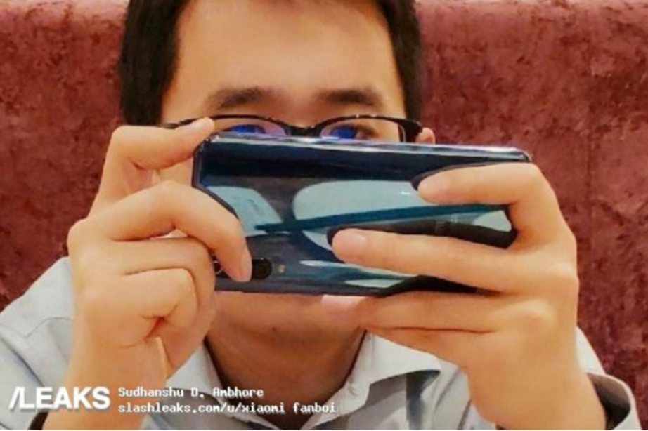 Photo-leaked-by-Xiaomi-executive-shows-triple-camera-setup-for-Mi-9.jpg